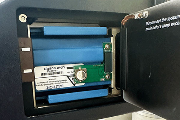 Установка ксеноновой лампы